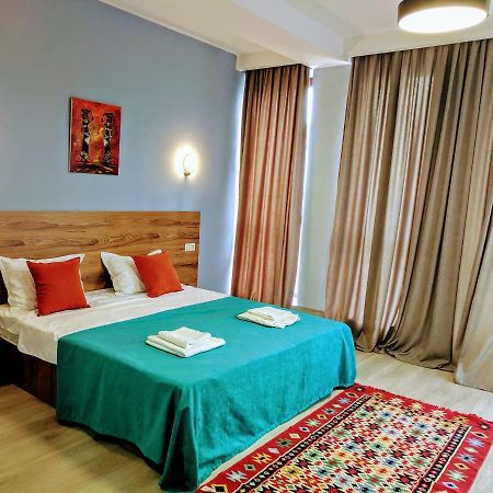 Hotel Canvas Tbilisi Esterno foto