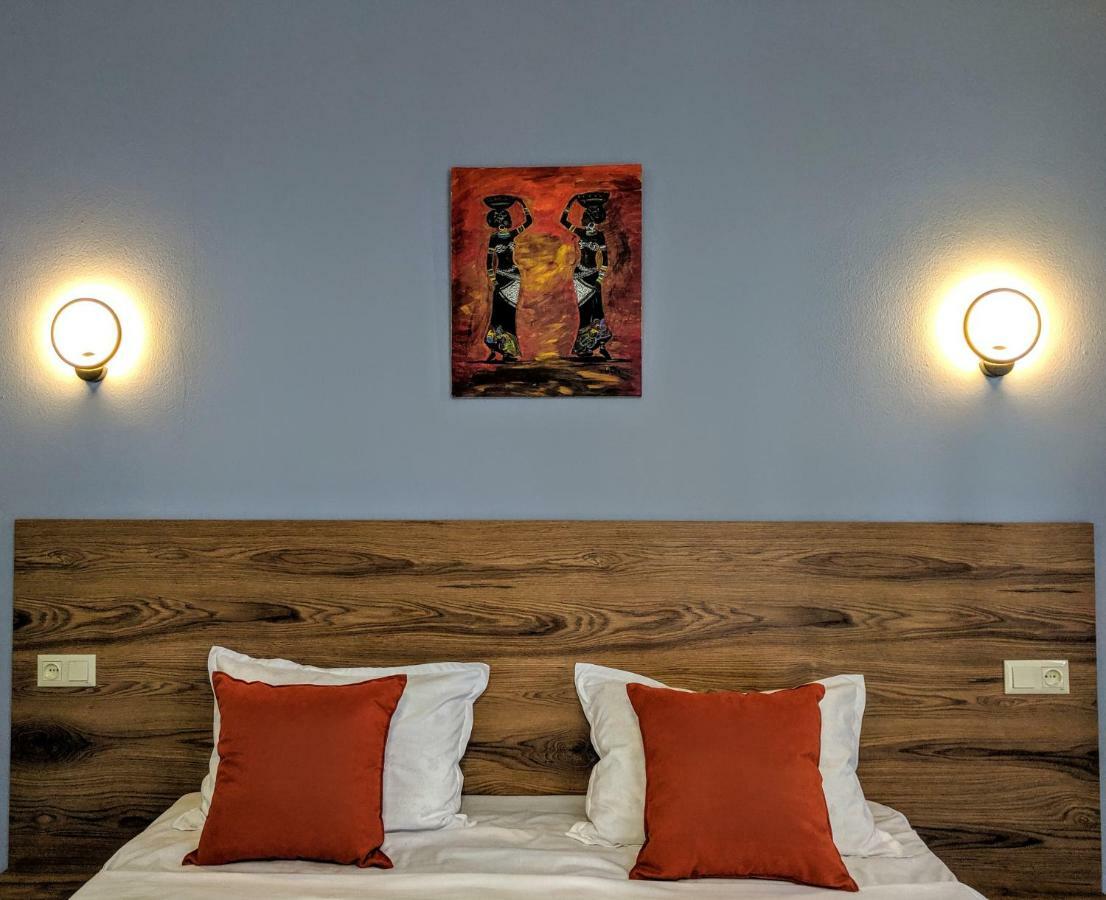 Hotel Canvas Tbilisi Esterno foto