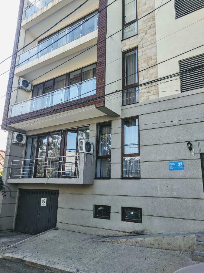 Hotel Canvas Tbilisi Esterno foto